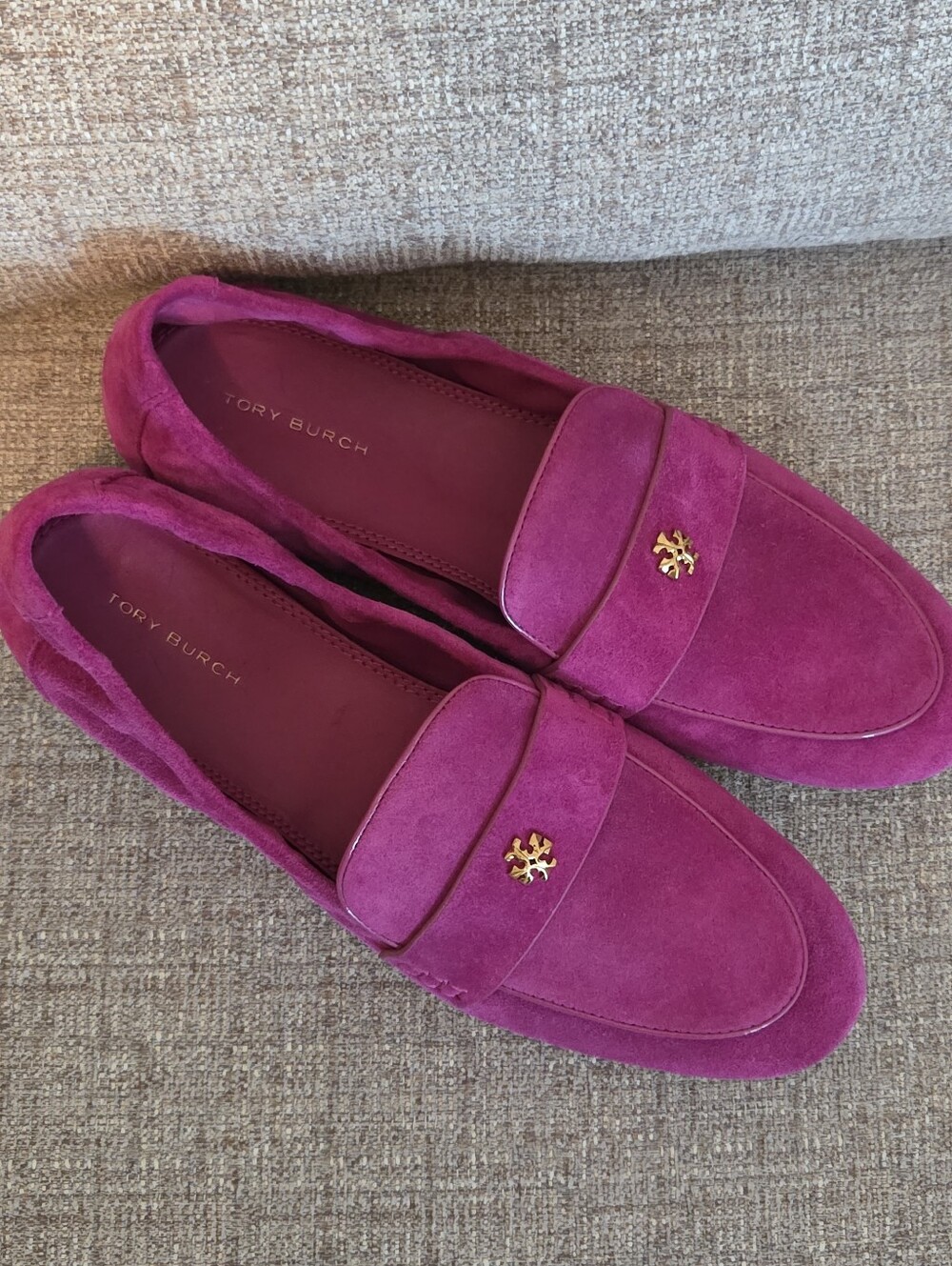 NEW TORY BURCH SIZE 7 FUSCHIA BALLET LOAFER - Picture 2 of 6